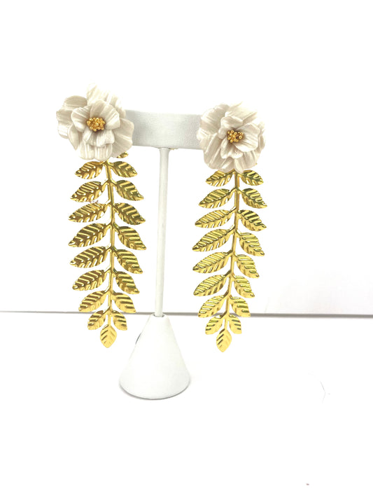 The Willa Statement Earrings- Ivory